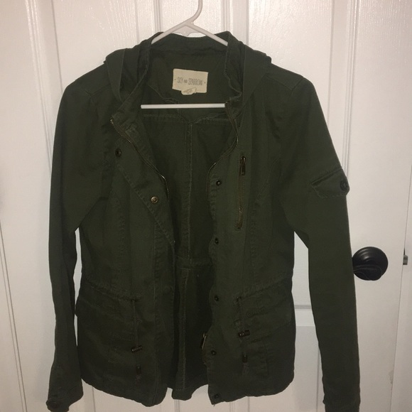 super cute green cargo jacket - Picture 1 of 4